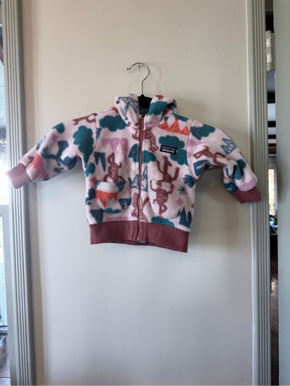 Patagonia Kids 6-12mo Fleece Zip Hoodie giraffe, geometric mountain, unisex